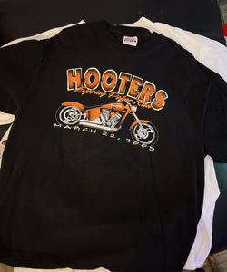 Hooters bikers BBQ graphic 2003